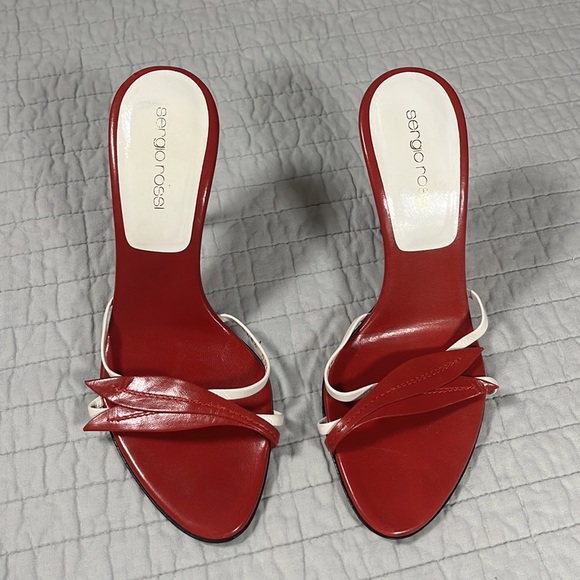 Sergio Rossi Red Stiletto Heel, White Strap and Red Leaf Embellishments, Sz 36.5 - Picture 3 of 7